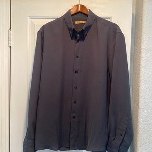 DONNA KARAN SIGNATURE MED GRAY SHIRT GOOD CONDITION